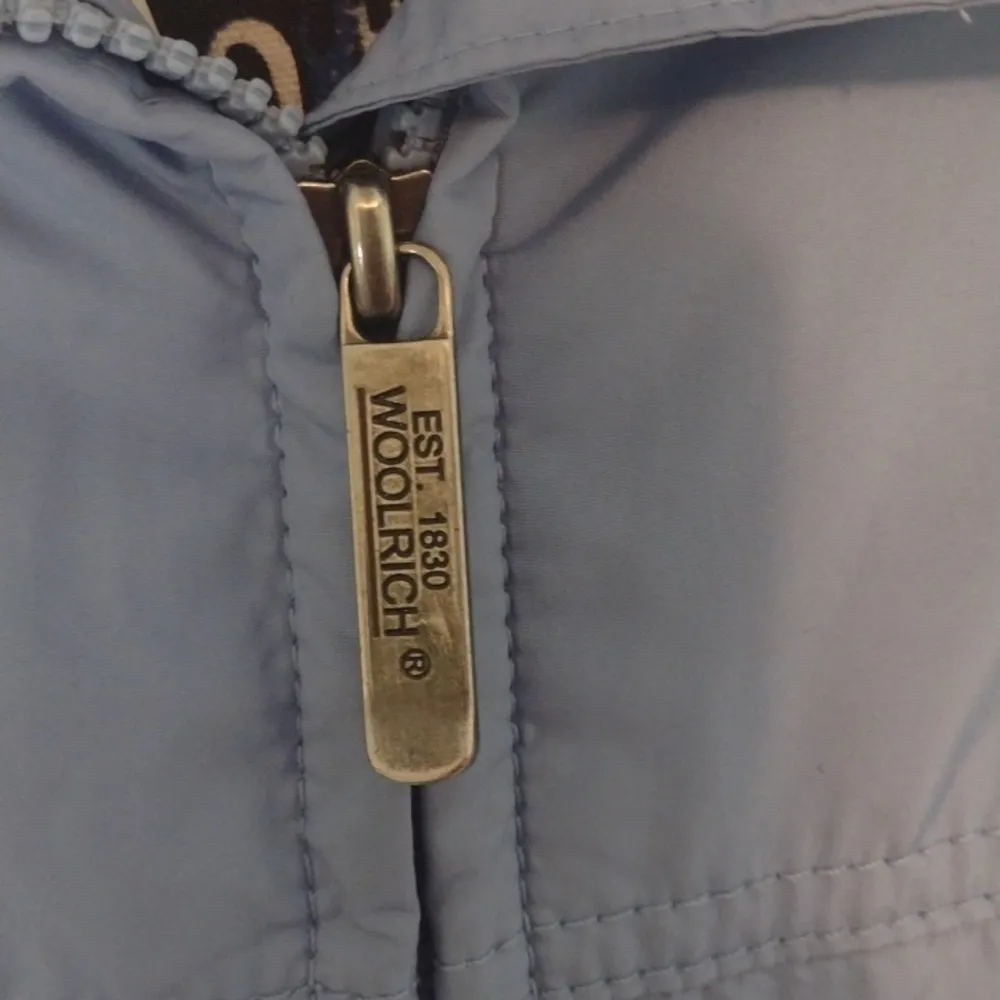 Woolrich vintage blue puffer coat size medium - Image 3