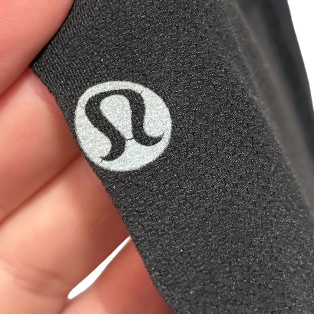 Lululemon Black Chase Me II Crop Activewear Leggings Women's Size 4 - Image 11