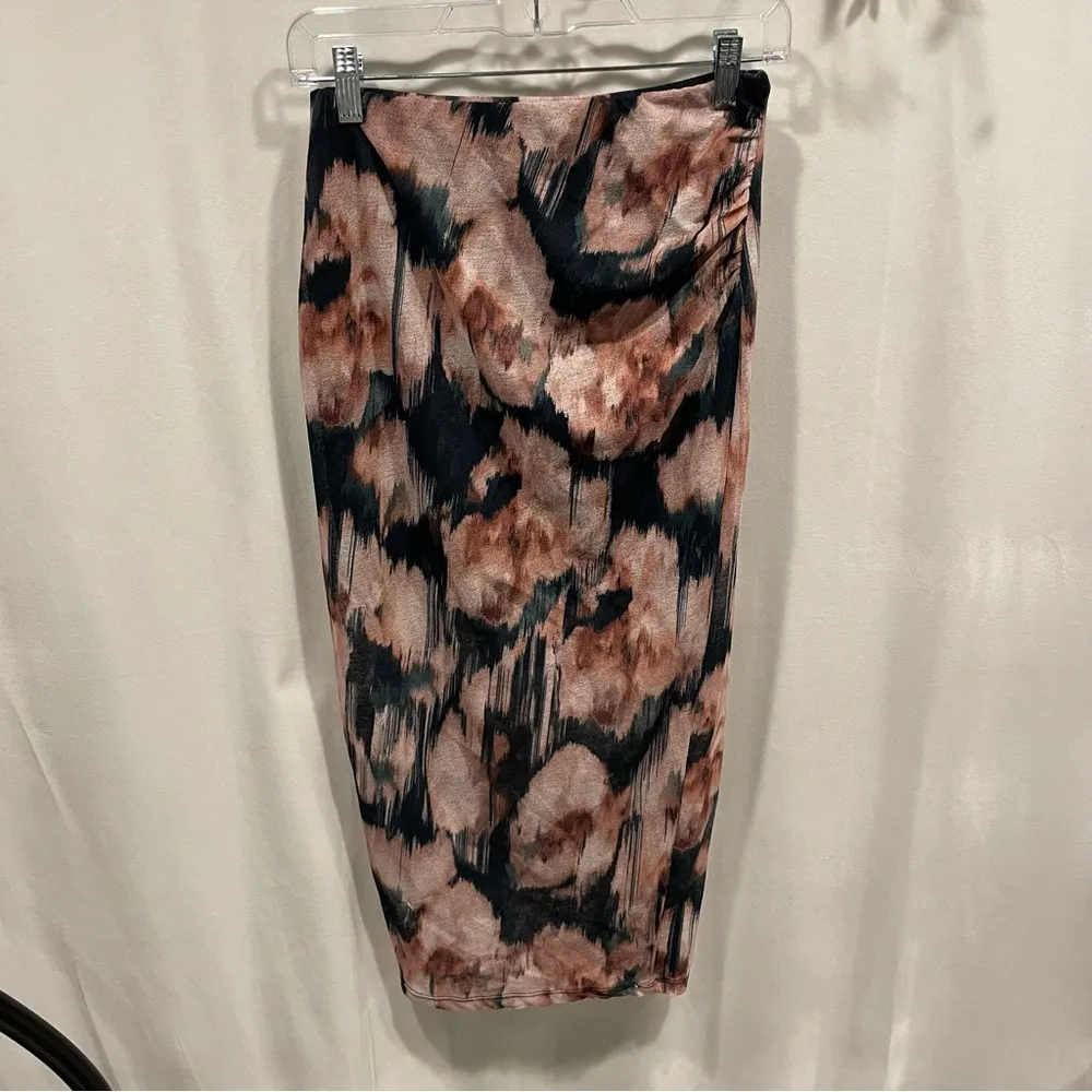 Abercrombie & Fitch mesh floral stretchy midi side ruched skirt - Image 4