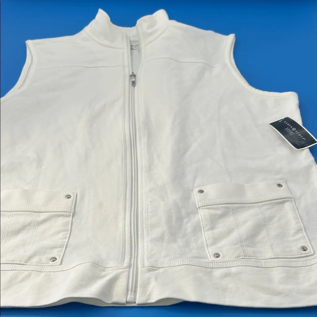 Karen Scott White Vest - Image 7