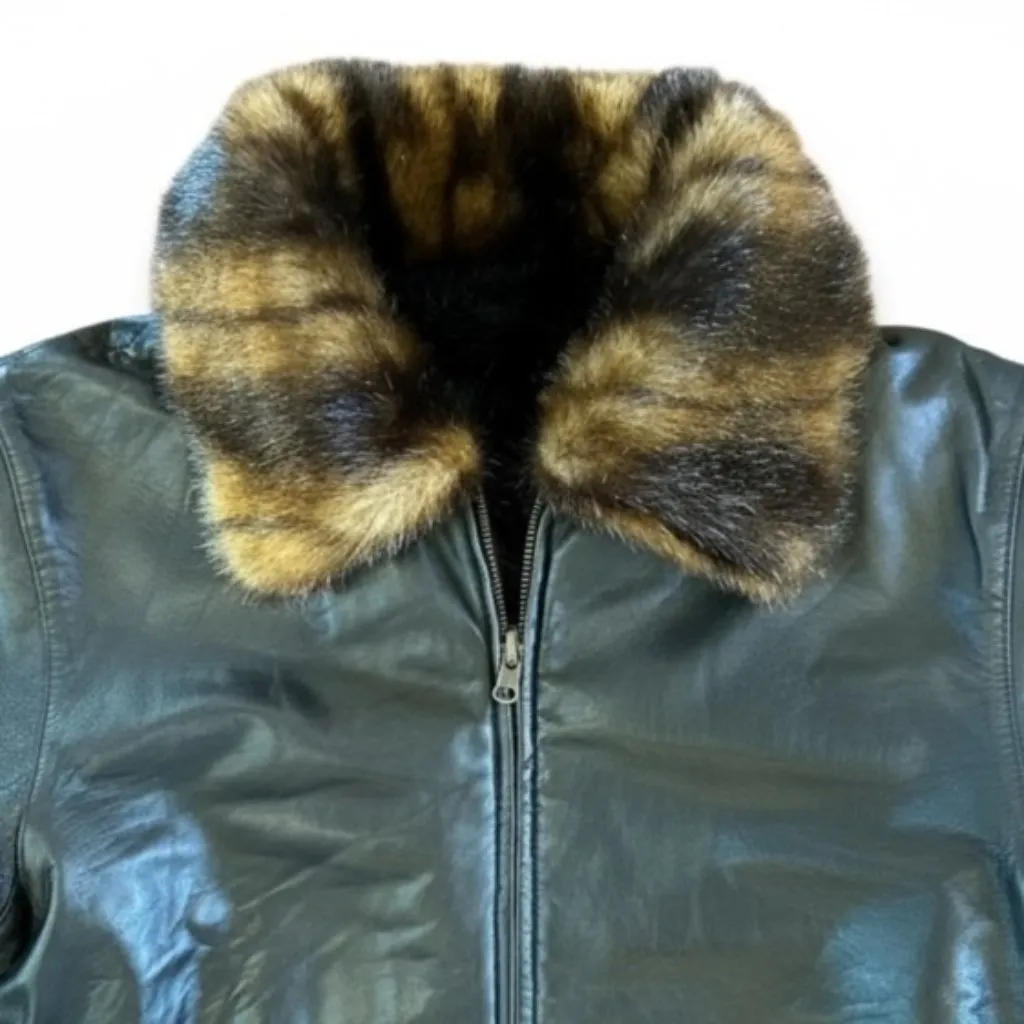 Wilsons Leather Black Reversible Jacket – Faux Fur & Leather – Women’s Size M - Image 5