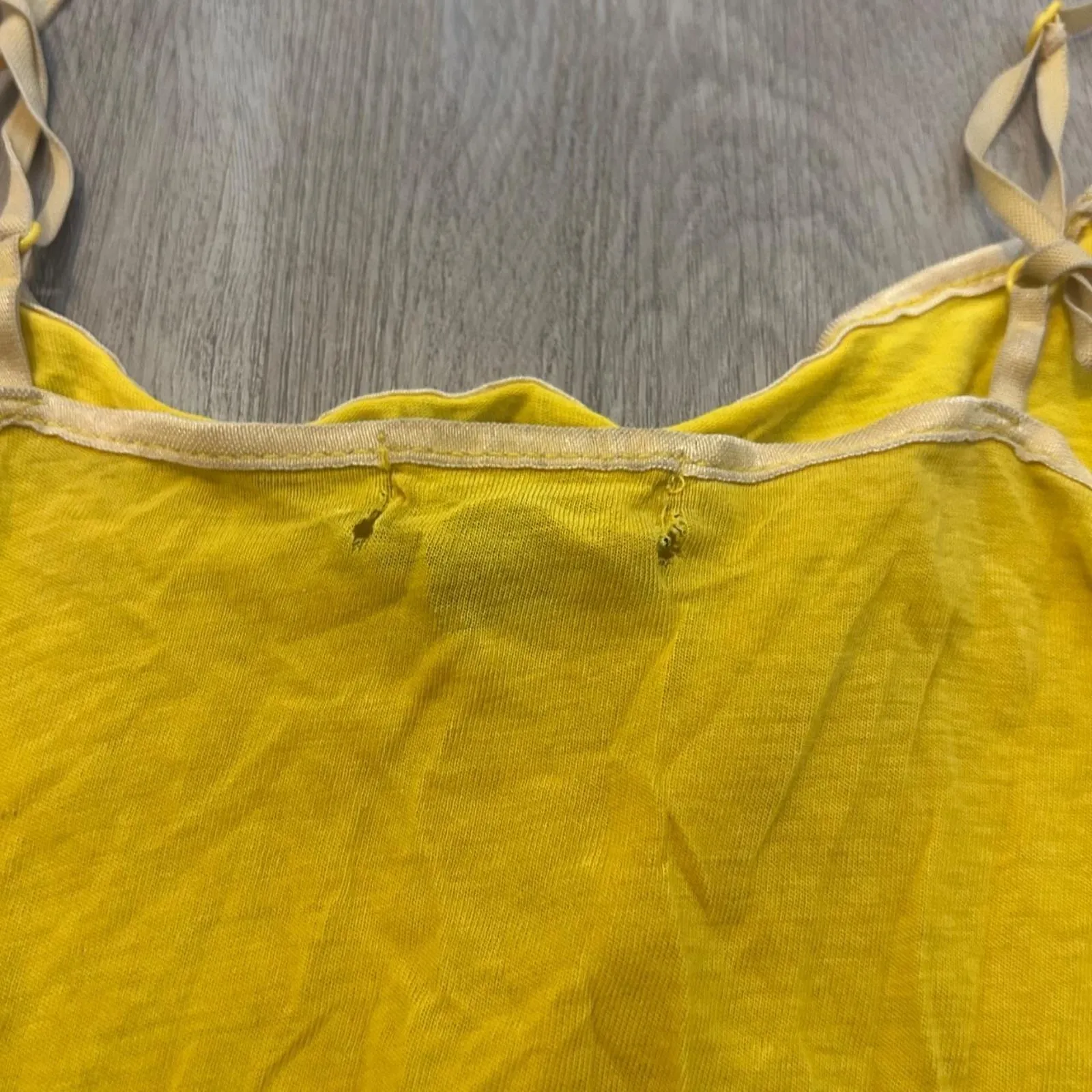 Vintage wet seal small yellow - Image 4