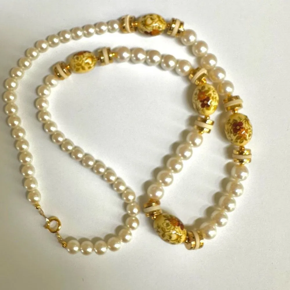 Vintage Faux Pearl floral beaded long necklace - Image 3