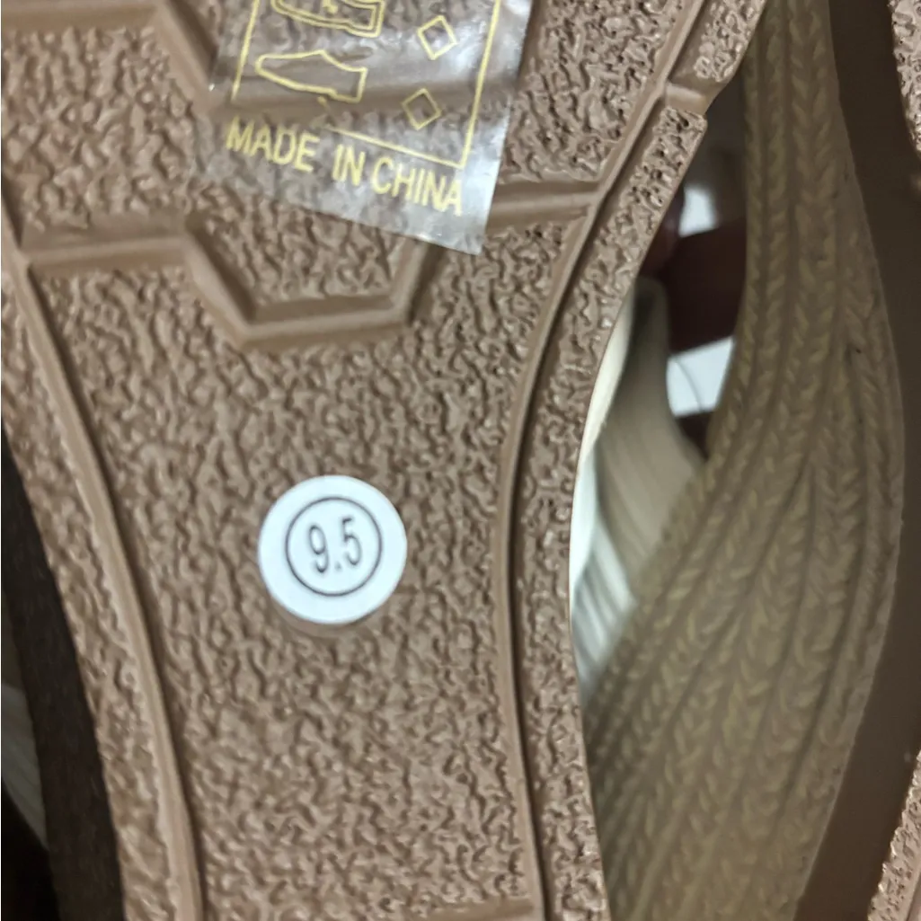 Good Choice Caro White Wedge Sandals brand new Tan Size 9.5 - Image 7