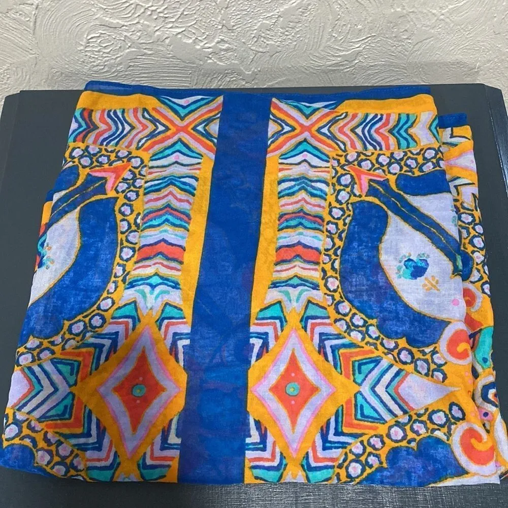 Aerie Vibrant Retro Infinity Loop Scarf - Image 2