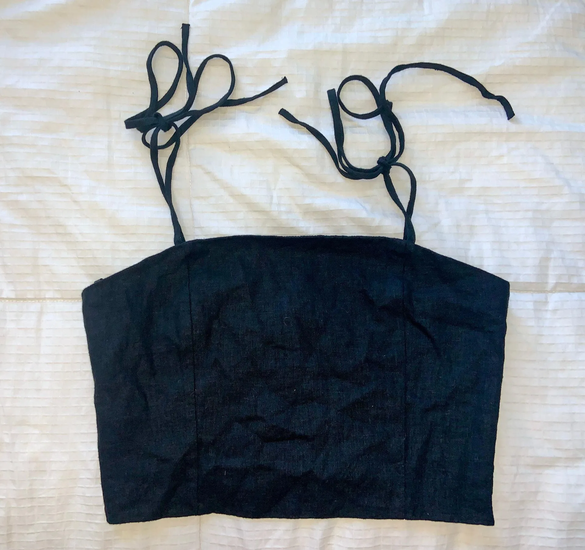 Hollister Black Cropped Tank-Top - Image 2