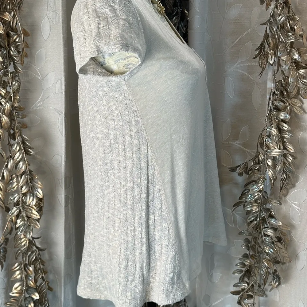 Anthropologie Tan Beige Sweater Knit Sleeve & Back Flowy Tee Shirt Women’s Small - Image 3