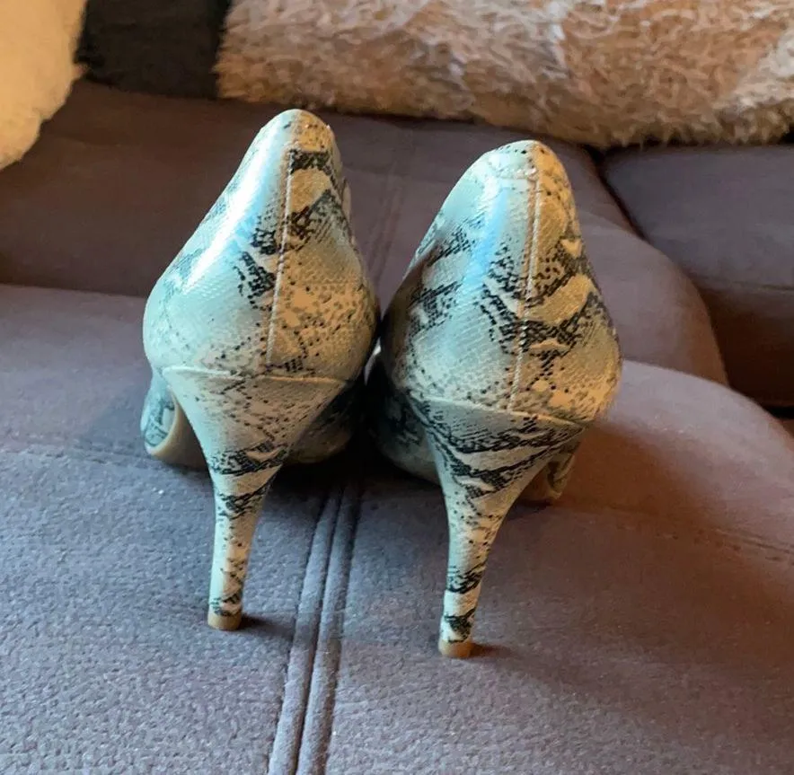 MOSSIMO Faux Snakeskin Heels Size 9 - Image 6