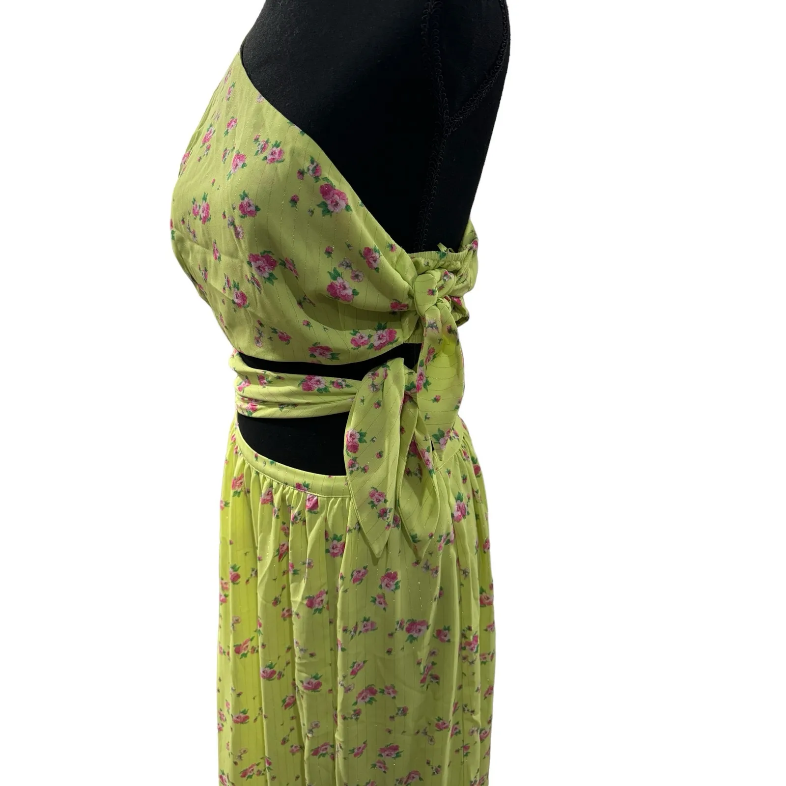 NWT! WAYF Darlin Women's Chiffon Floral Cut-Out Maxi Dress - Size Medium - Image 5
