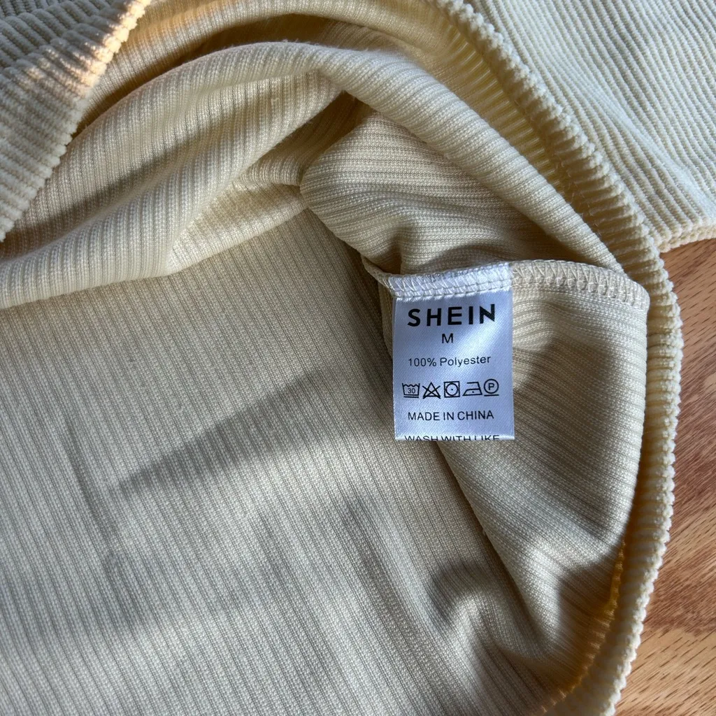 SHEIN EZwear Women Stylish Vertical Yellow Daisy Ribbed Shirt Size Medium - Image 3