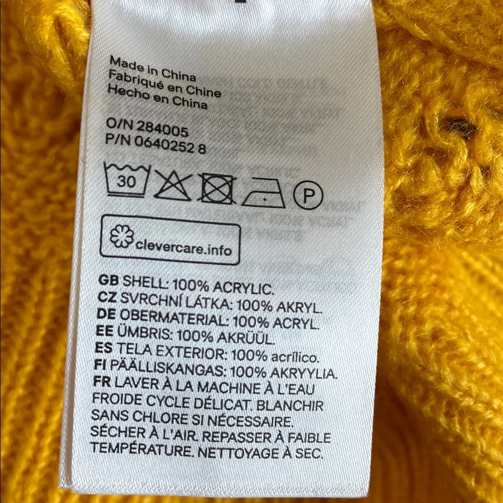 H&M Divided Marigold Yellow Crew Neck Sweater - Image 5