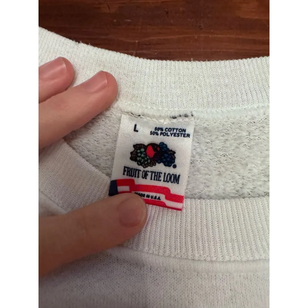 Vintage white Virginia Beach Crewneck sweatshirt women’s size M/L cotton - Image 2