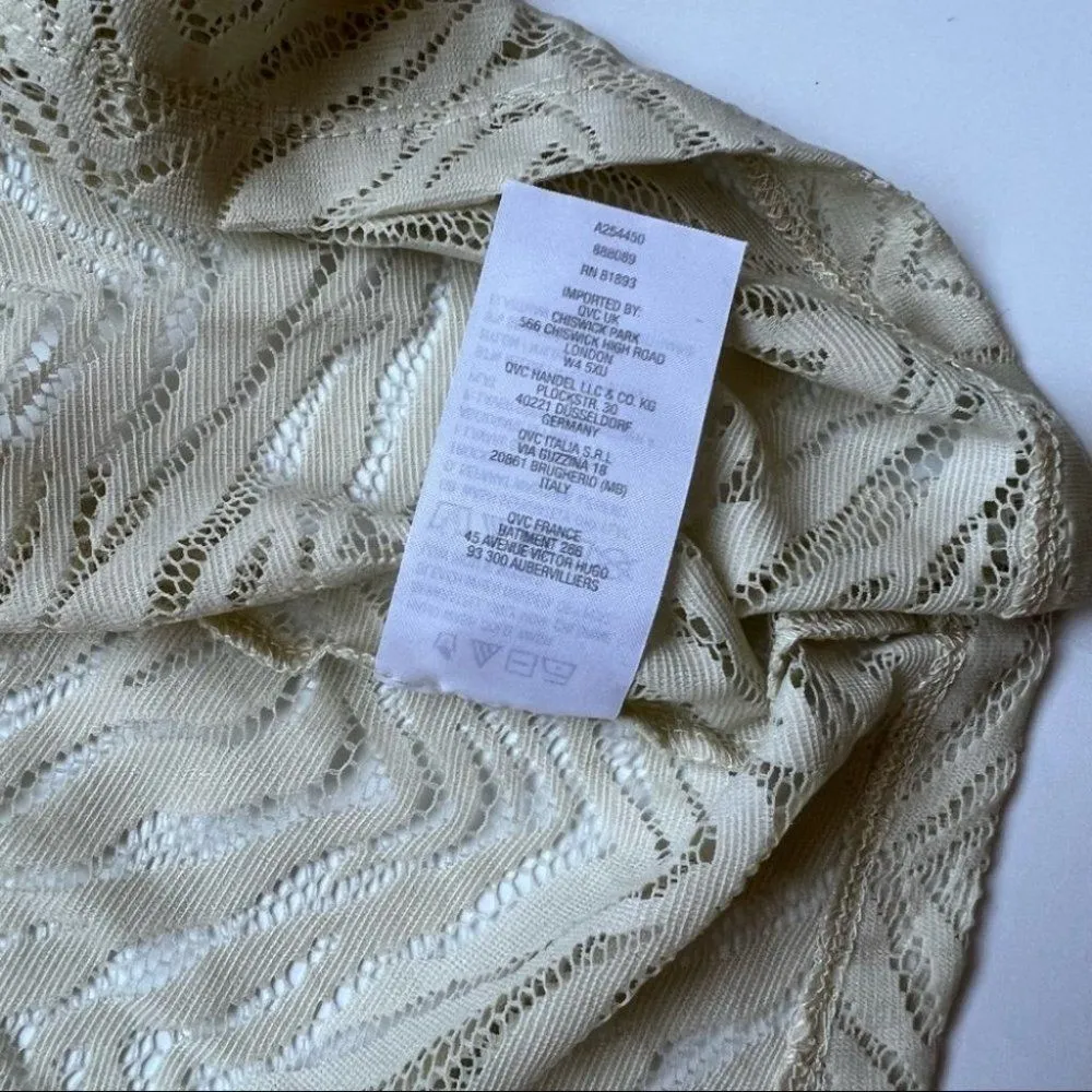 Susan Graver Eyelet ivory Hi Low Cardigan Size Small - Image 5