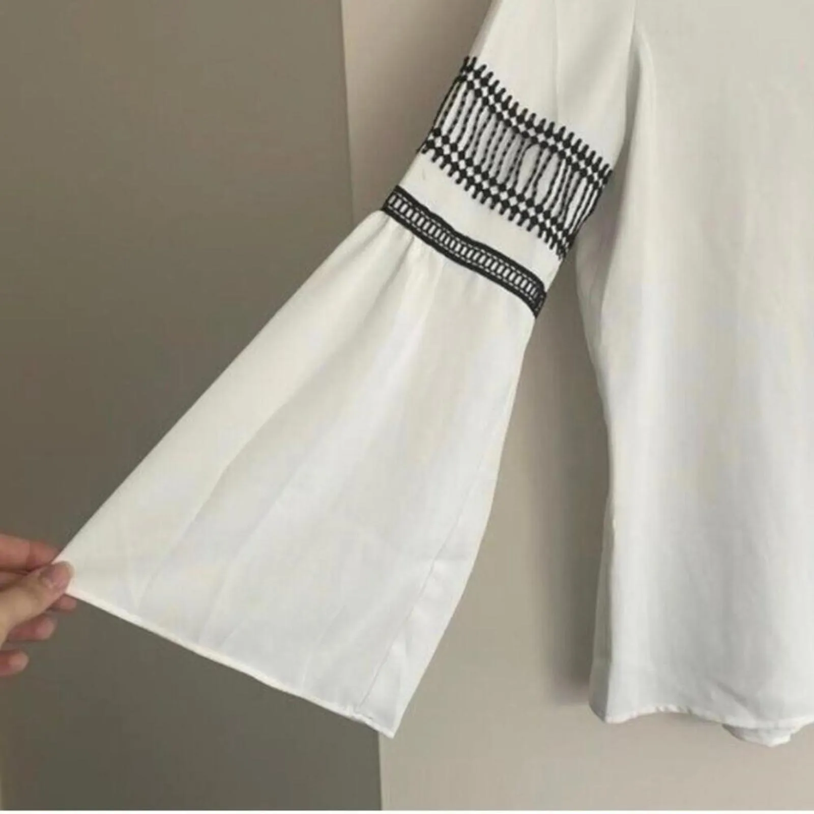 Market & Spruce White Boho Bell Sleeve Black Embroider Trim Coastal Blouse - Image 2