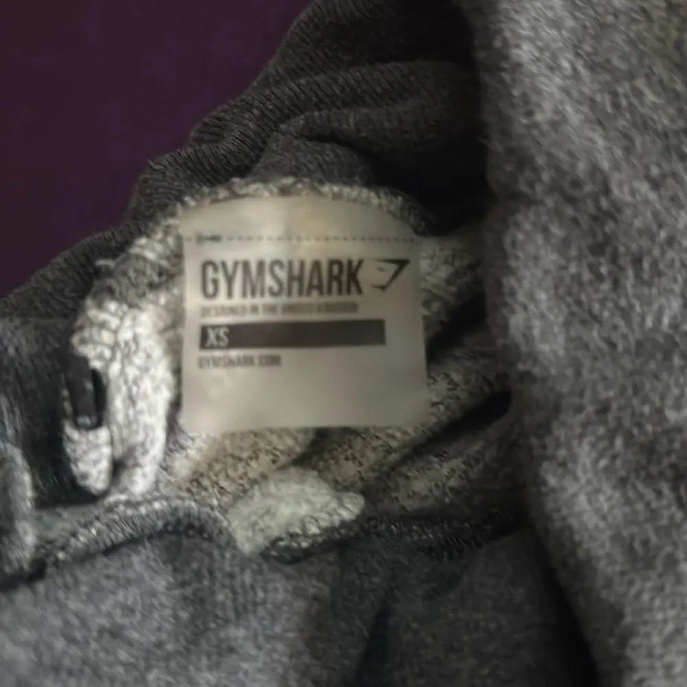 EUC GYMSHARK Size XS Inseam 28” - Image 5
