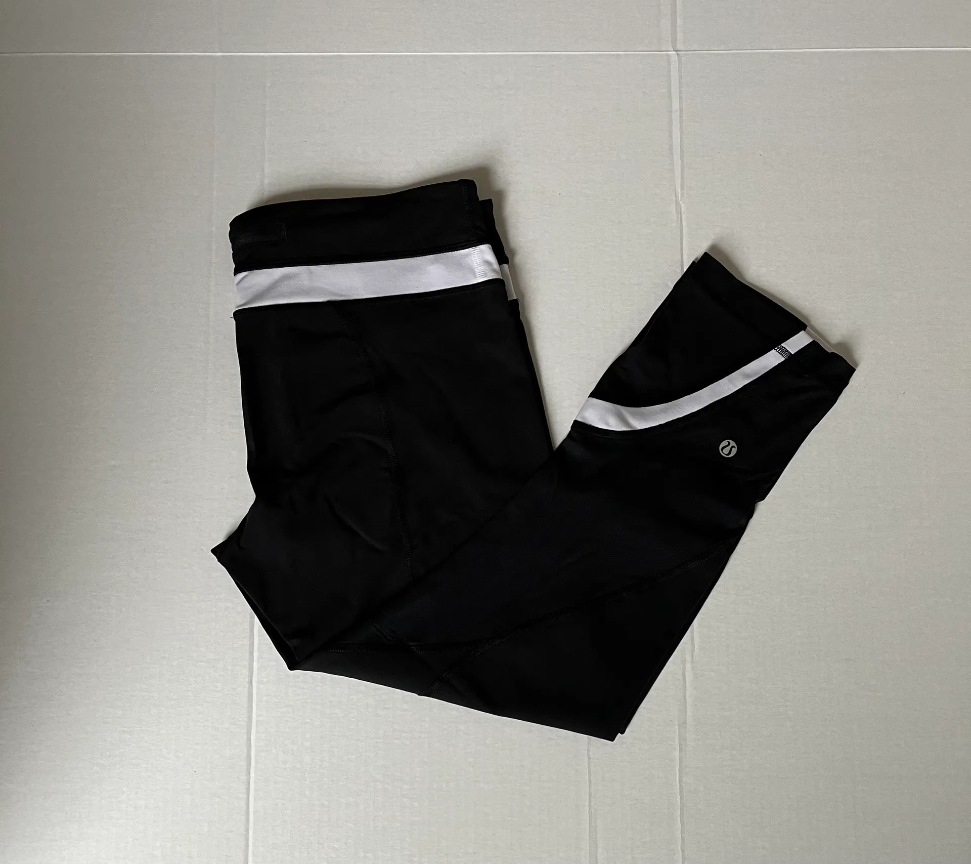 Run: Inspire Crop II Leggings - Image 5