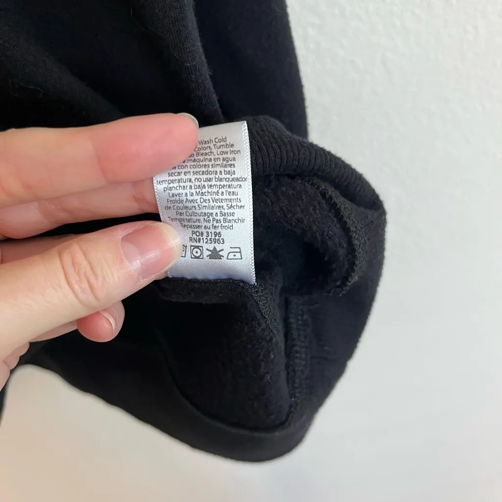 Beyond Yoga black Crewneck - Image 7