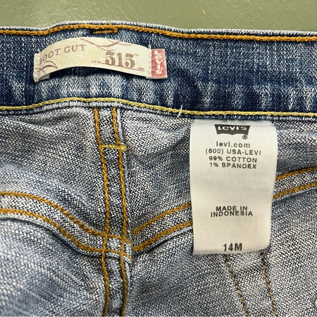 Levi’s 515 Bootcut Blue Denim Jeans Size 14M Mid Rise Light Wash 28” Inseam - Image 8