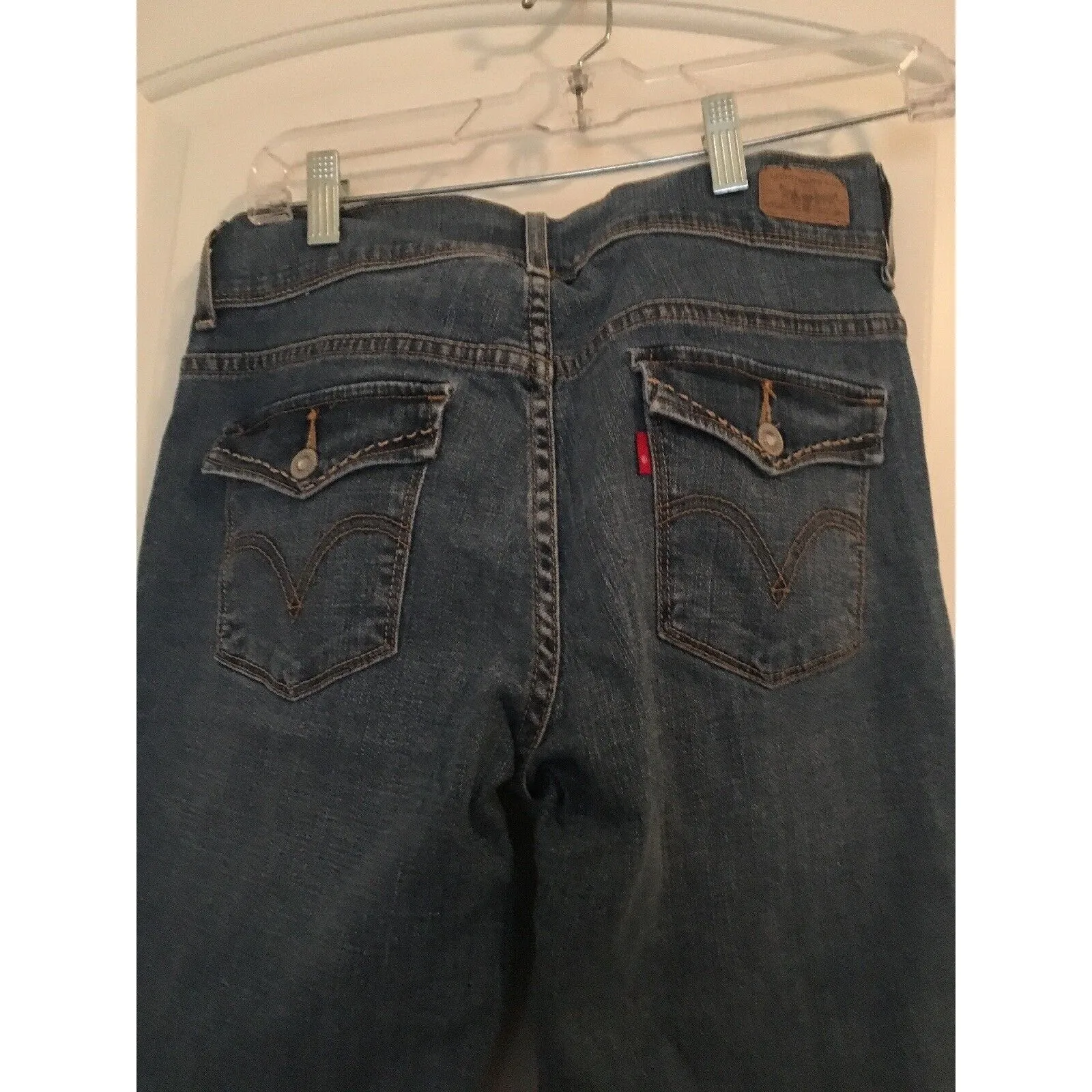 Levi's 515 Women's Size 6 Blue Denim Bermuda Cuffed Jean Shorts with Pockets - Image 8