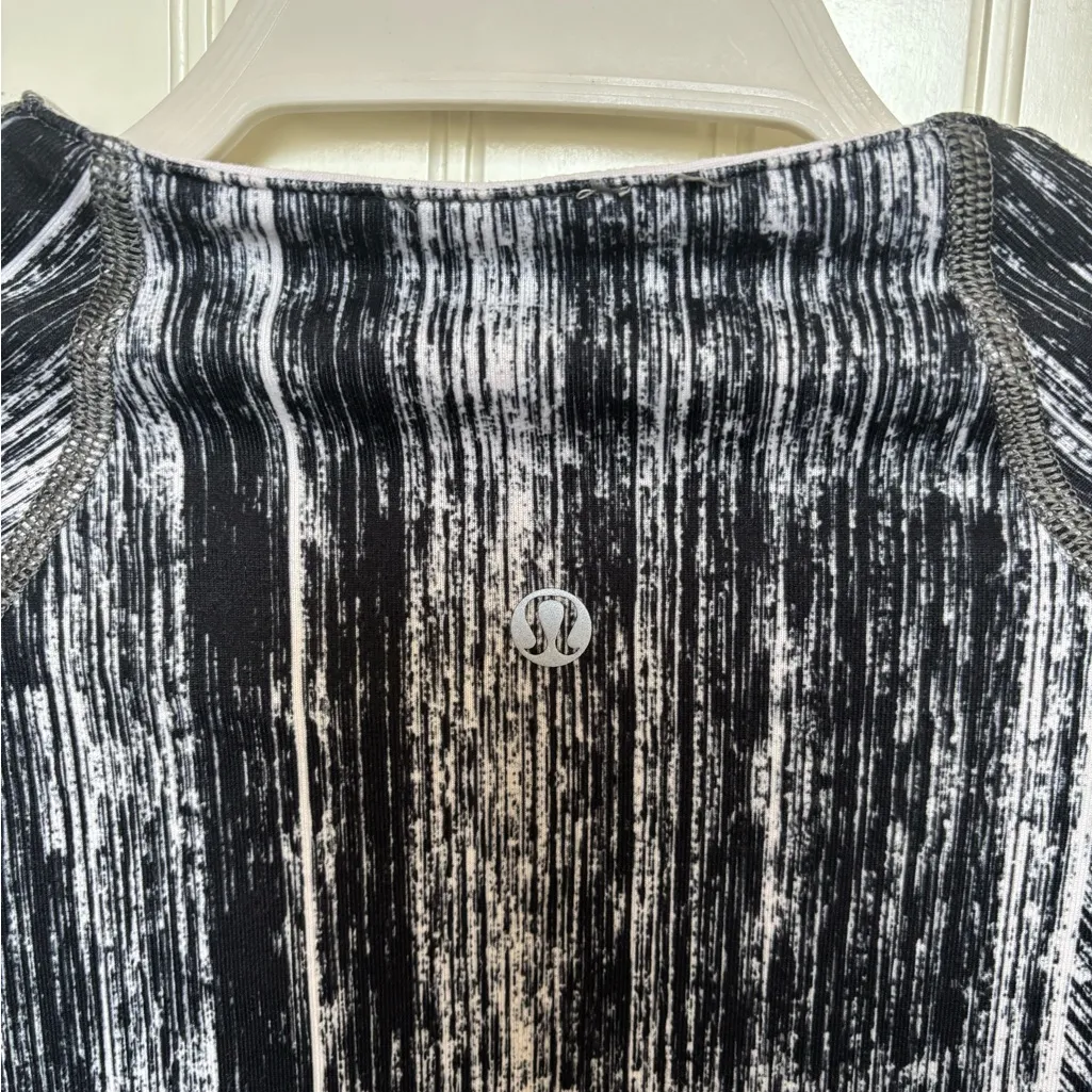 Lululemon Reversible Jacket - Image 4