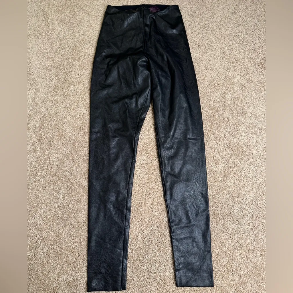 Commando Faux Leather Leggings Black Size Medium - Image 2