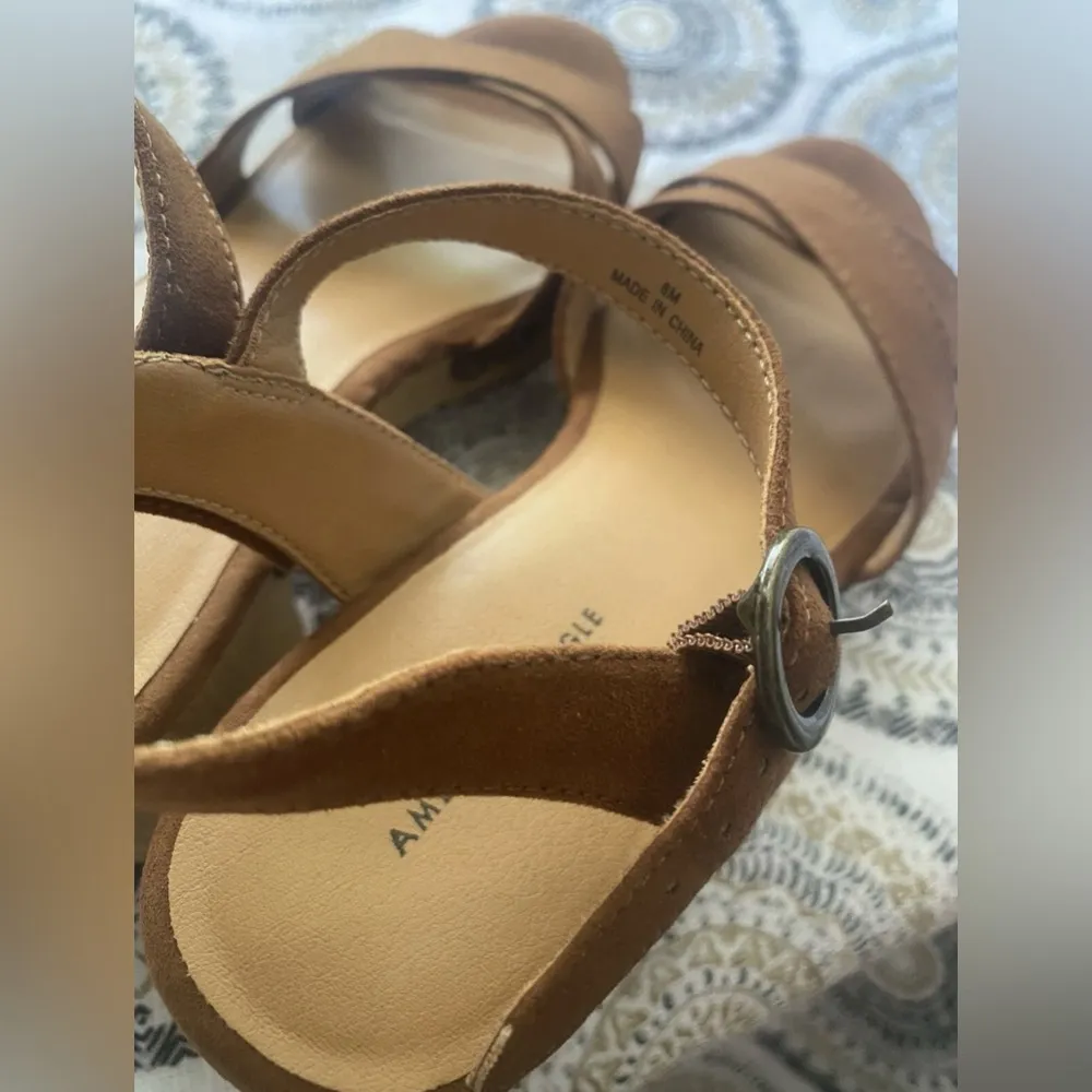 American Eagle Outfitters strappy brown sandal with block heel Size 8 NWOB - Image 7