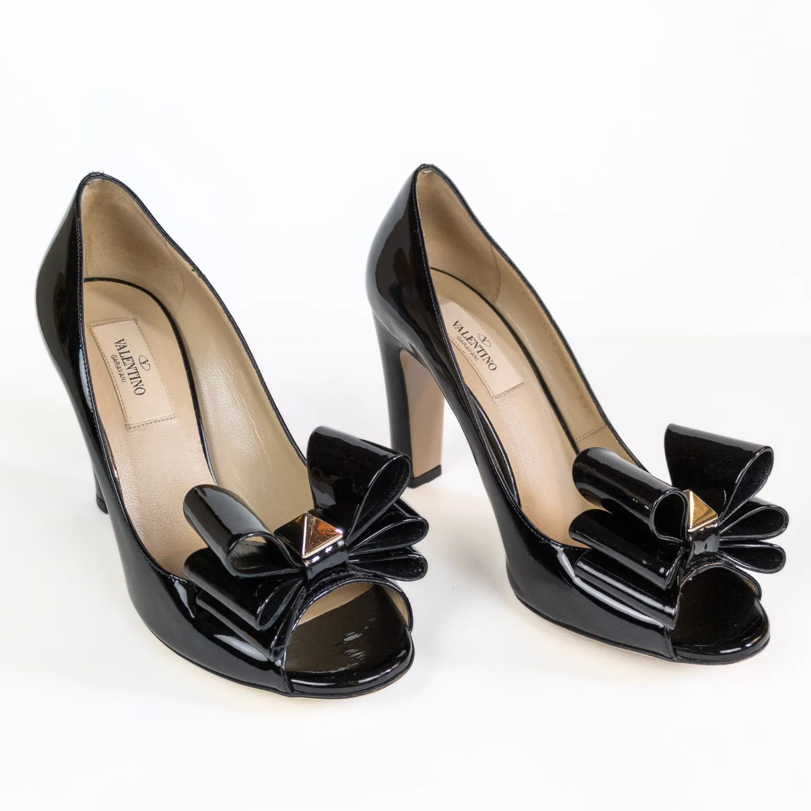 VALENTINO Garavani Black Patent Leather Peep Toe Bow Pump Rockstud Women's 37.5 - Image 2