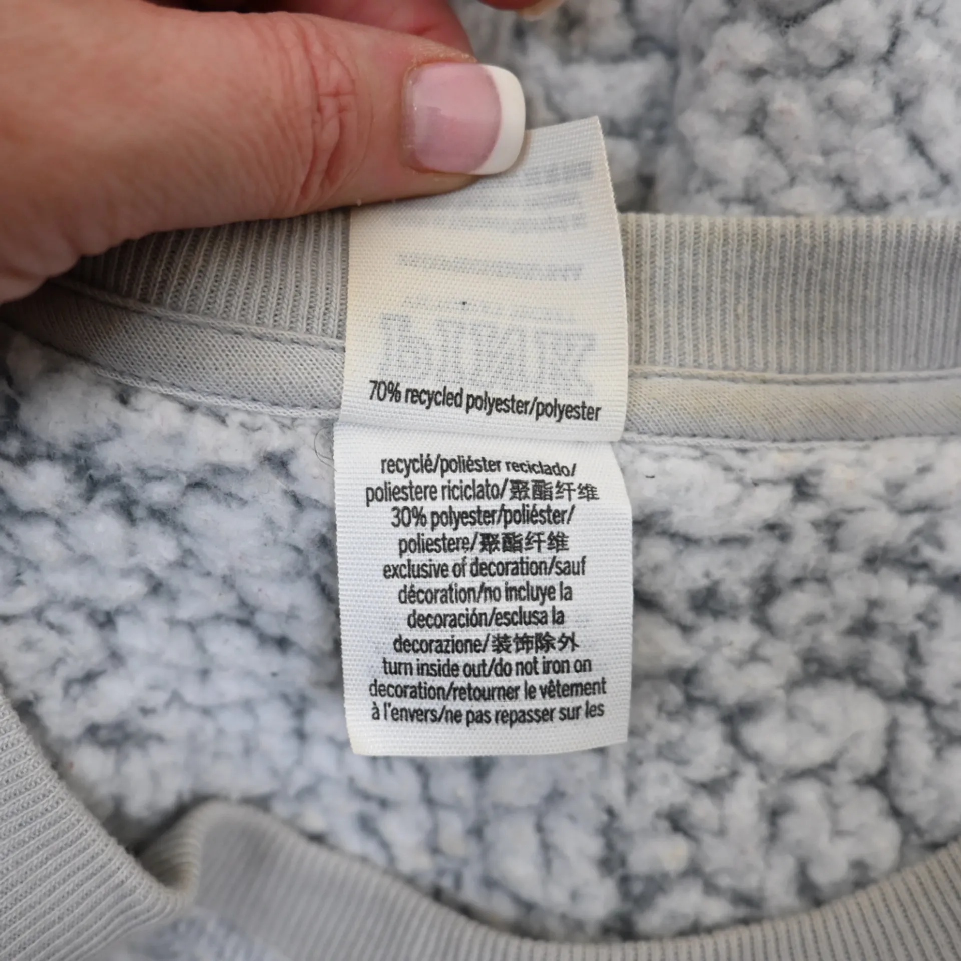 PINK Victoria's Secret Women's XS (Oversized) Ice Gray Sherpa Sweatshirt - Image 8