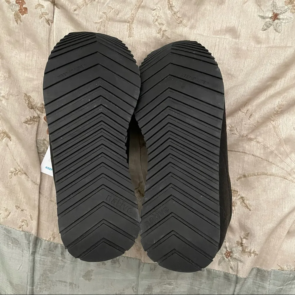 Native Cornell Jiffy Black Sneakers Size 7 - Image 9