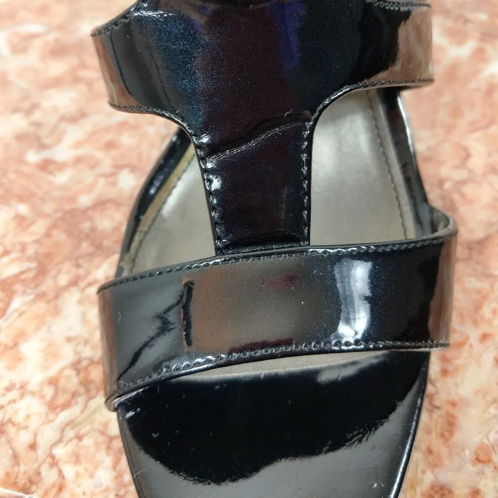 FOR NYISHA Lifestride black patent leather shoes - Image 2