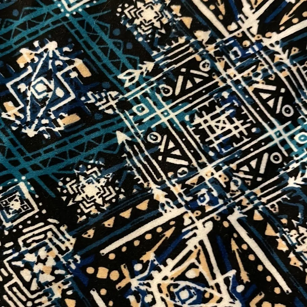 Black Teal Buttery Soft Elastic Waist Aztec Leggings One Size NWOT #6665 - Image 3