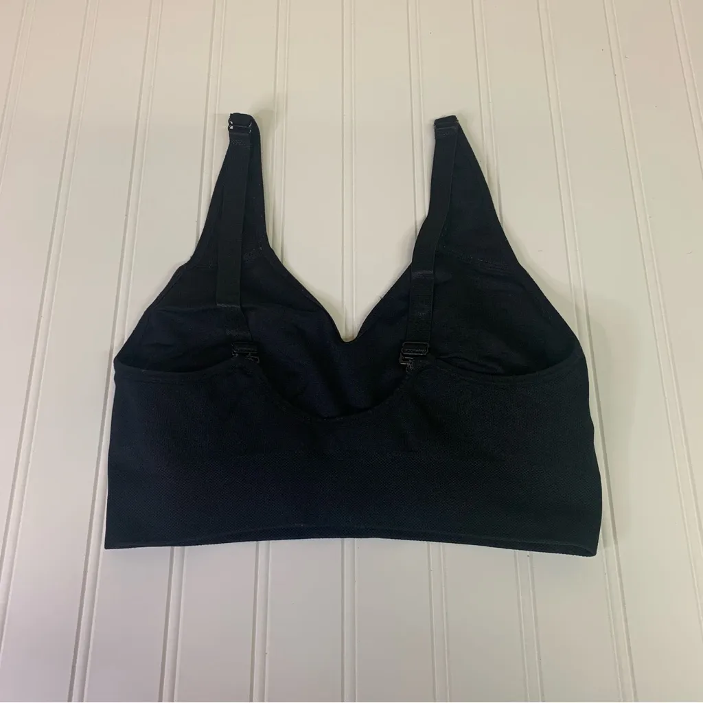 Bundle of 2 Puma Sports Bras Size Medium - Image 3