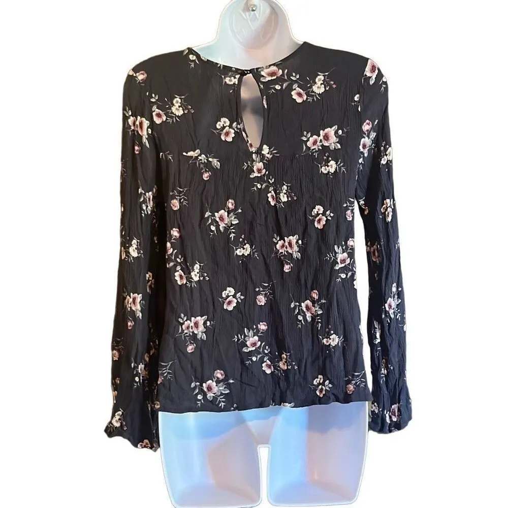 Full Tilt Gray Pink Floral Cutout Crinkle Top Long Sleeve Medium Boho Festival - Image 2