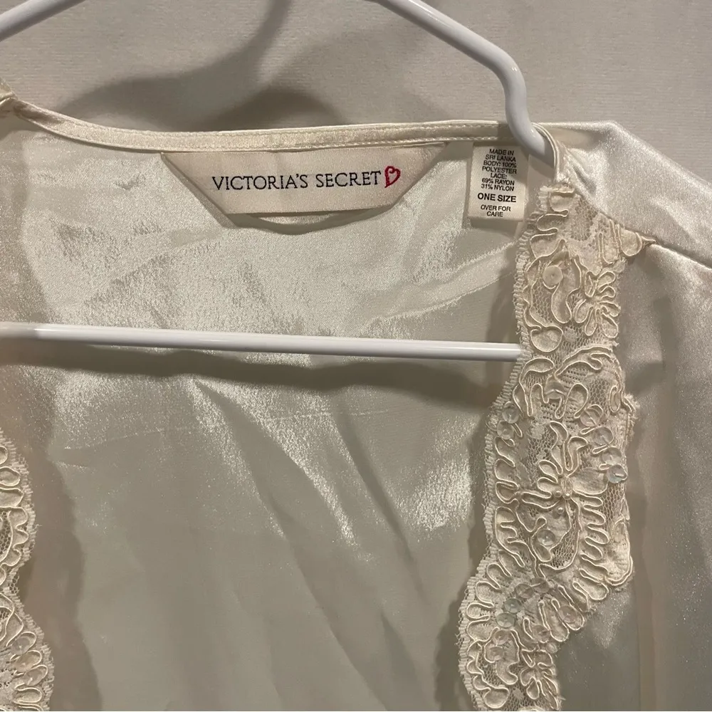 Victoria’s Secret creamy silky sequin pearl short robe with sash - Image 8