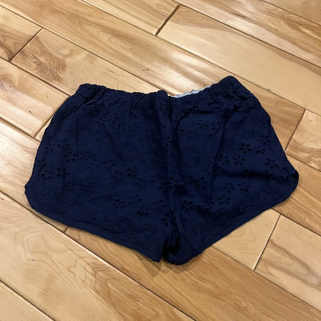 Vineyard Vines  Shorts - Image 2