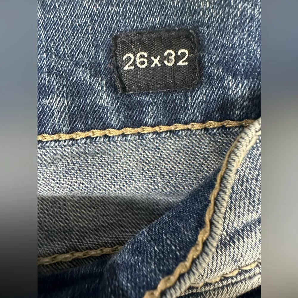 Aiden straight leg stretch jeans with destruction - Image 4