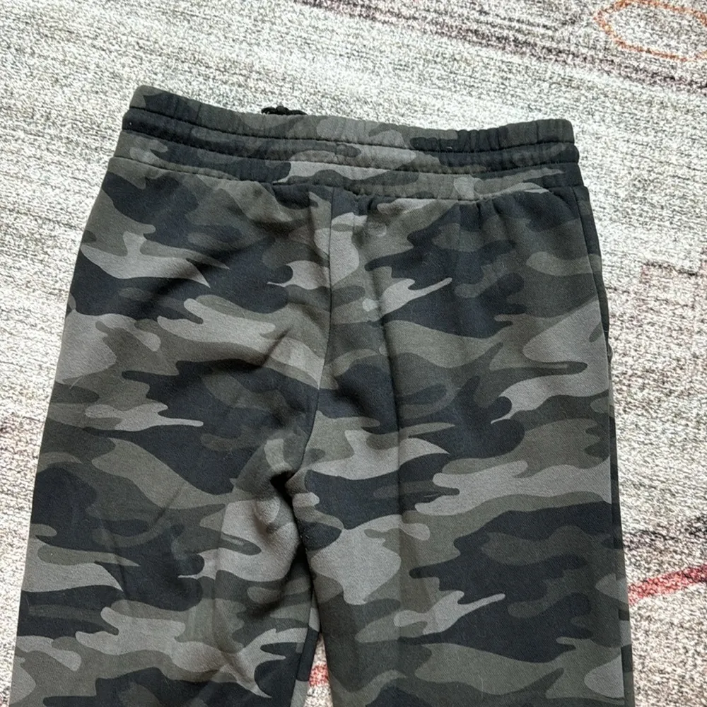 Wild Fable Green Camo High Rise Waist Fleece Sweatpant Jogger Pant Sz Small - Image 11