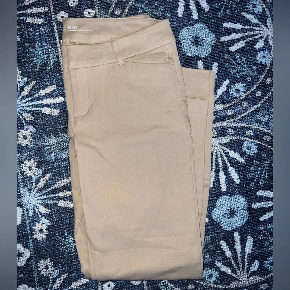 Old Navy Pixie Women’s Dress Pants - Image 3