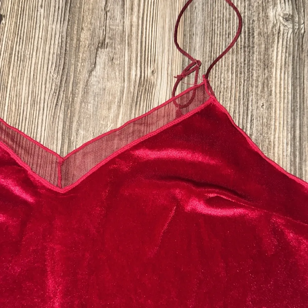 Free People intimately small Red Chemise tank top hi how sheer trim top - Image 3