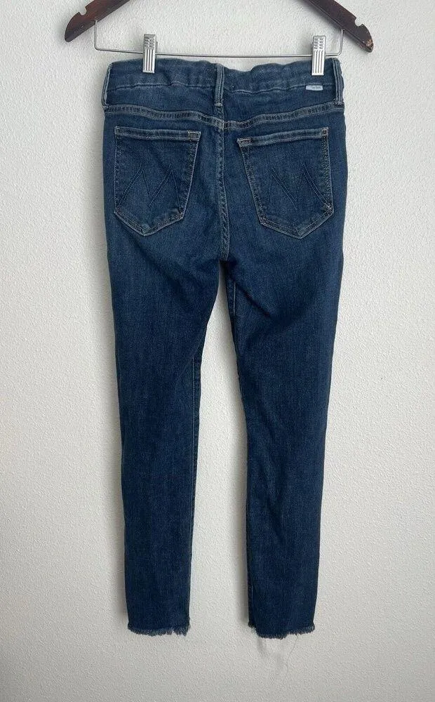 Mother Jeans Women’s Size 26 Blue Looker Ankle Fray Hem Girl Crush Denim - Image 5