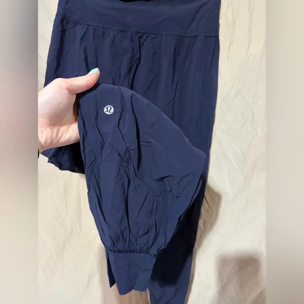 Lululemon joggers - Image 3