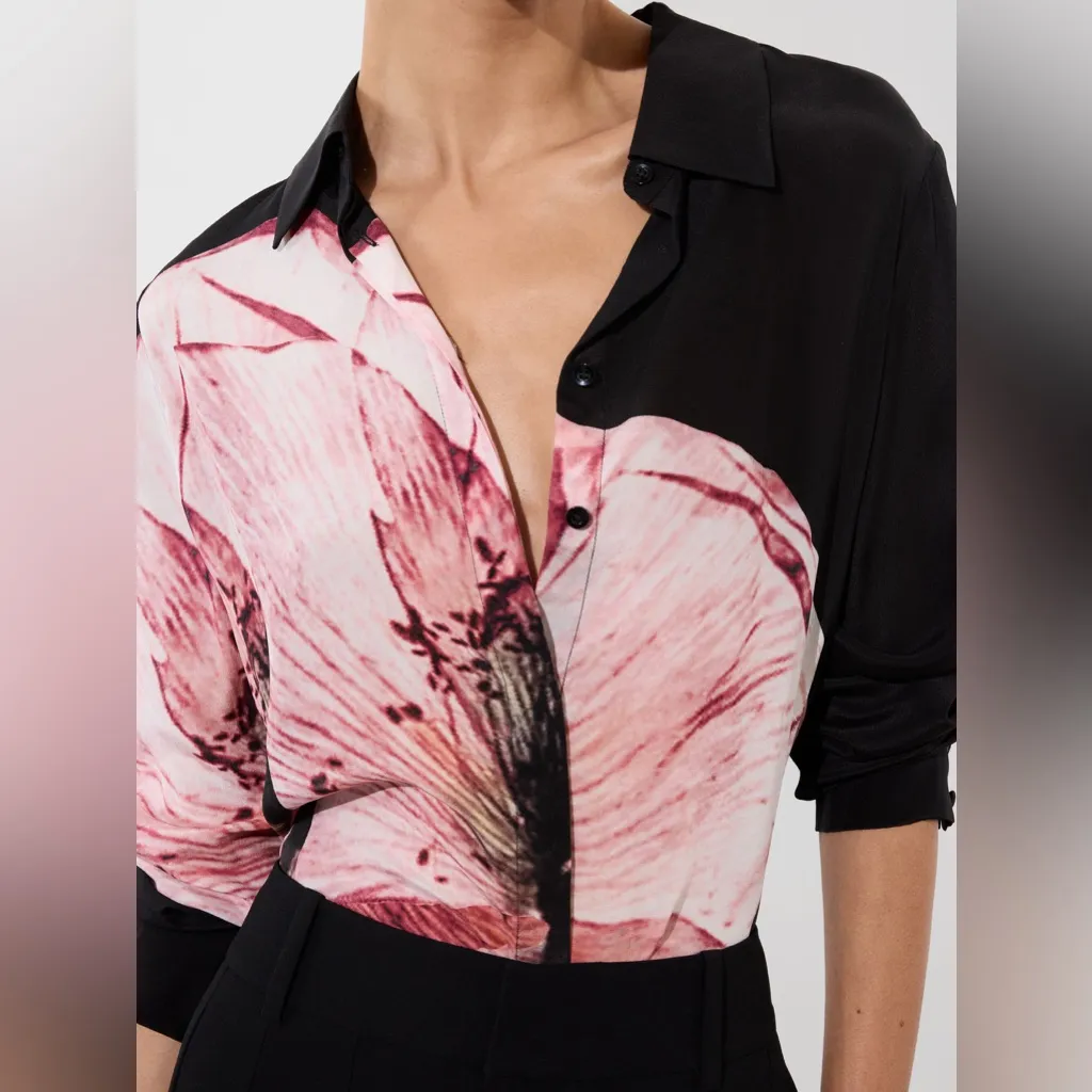 ALICE + OLIVIA WILLA SILK BLOUSE, Size Medium, $350 - Image 5