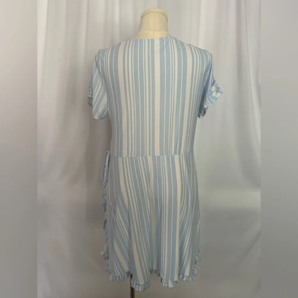 No Boundaries Juniors Wrap Dress (637) - Image 4