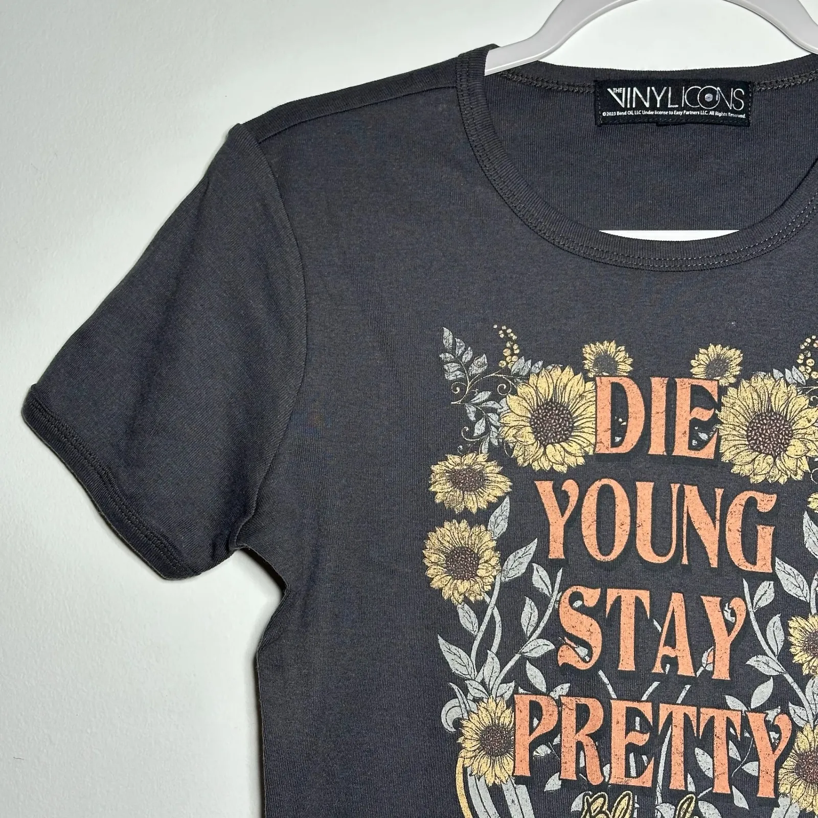 VINYLICONS Black Graphic Crop Top Sunflower Die Young Stay Pretty Blondie Size L Size L - Image 7