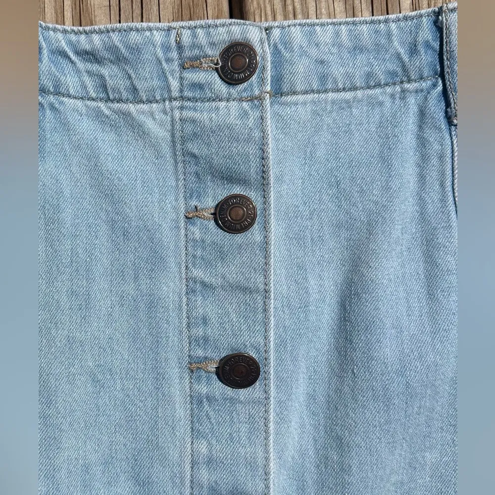 forever 21 jean skirt with buttons down front - Image 5