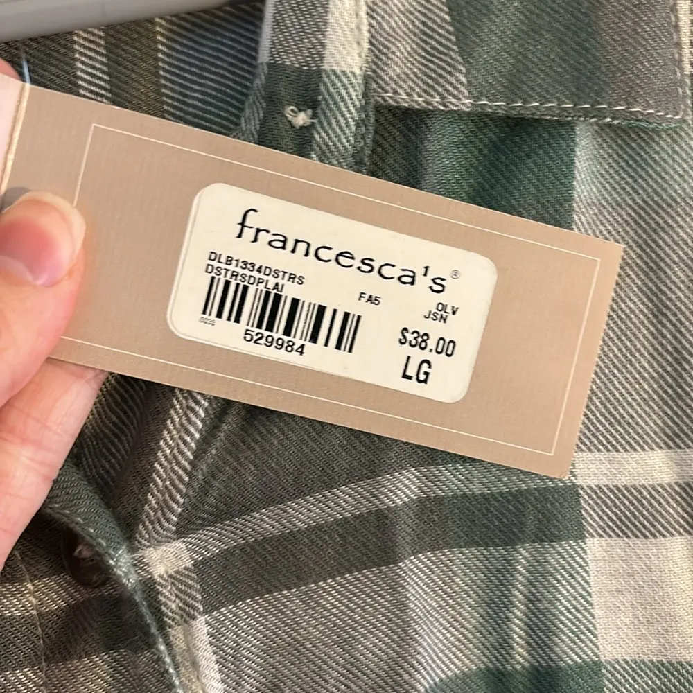 NWT Francesca’s Button-down Top - Image 4