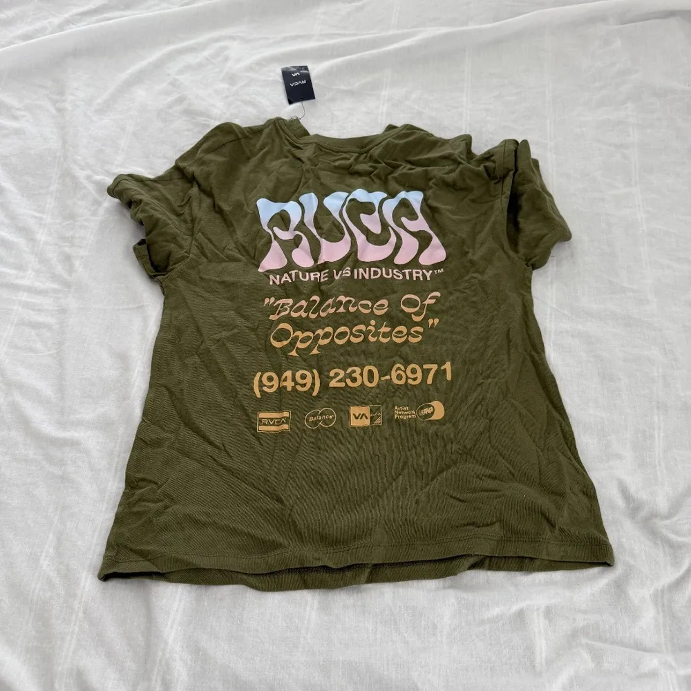 RVCA bf tee   Size XS (women)  Condition: NWT  Color: green   Details : - graphi - Image 6