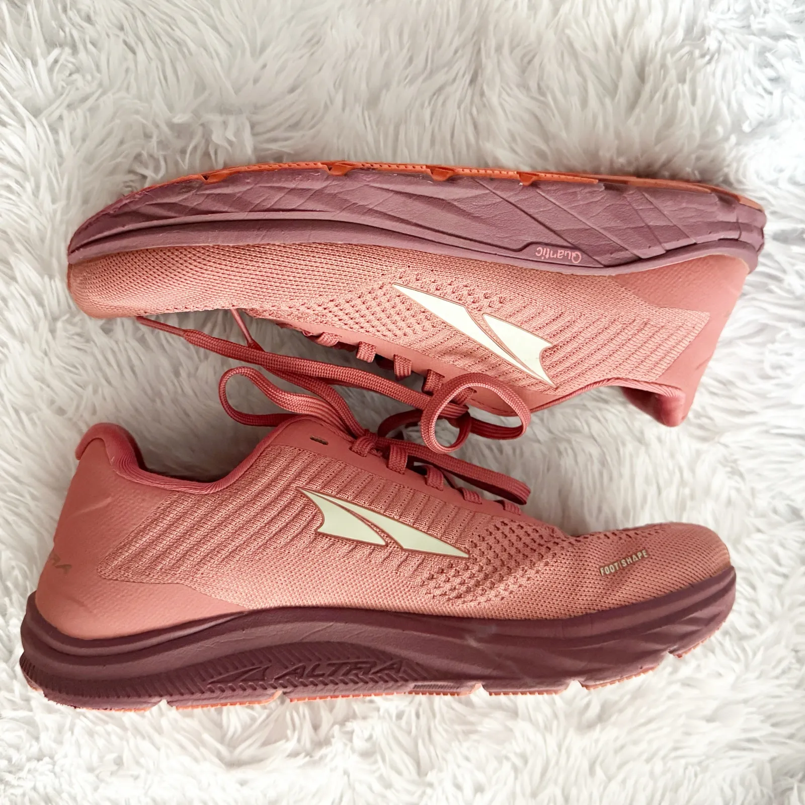 ALTRA | Women's Altra Footwear Torin 4.5 Plush Running Sneaker Misty Rose | 9 Pink - Image 8