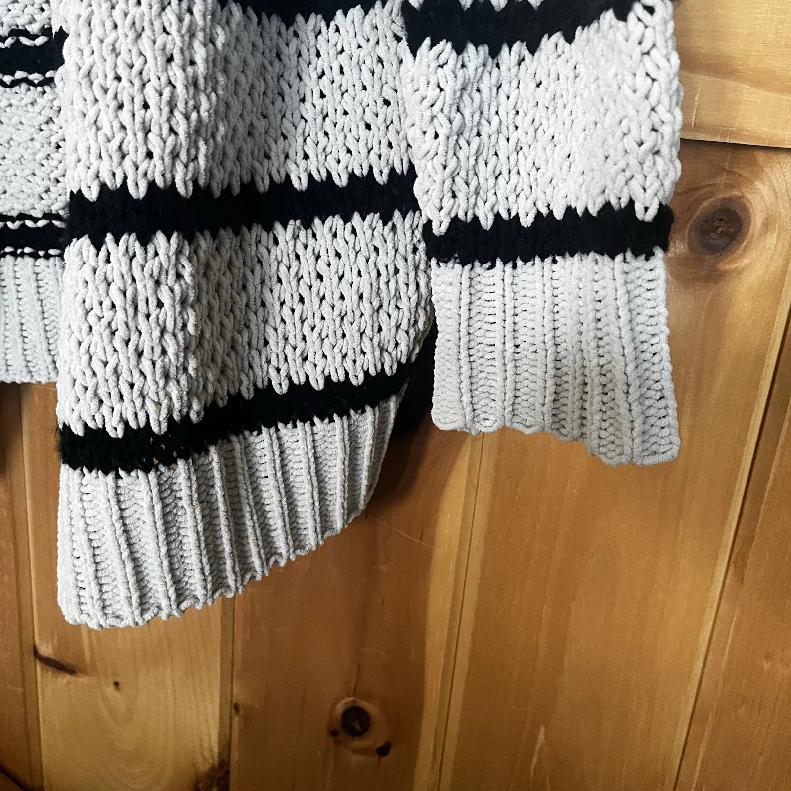 Rewind Woman's Medium Knit Cardigan Hooded Long Sleeve Cream Beige Black Stripes - Image 4