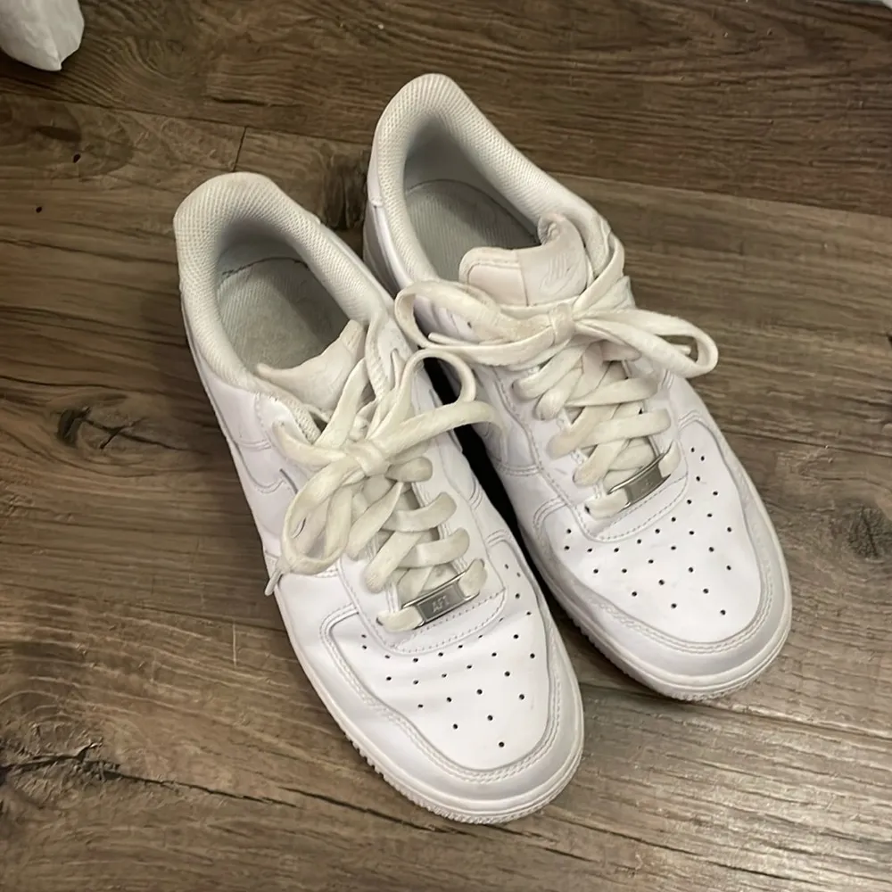 White Nike Air Force Ones women’s 8 - Image 2